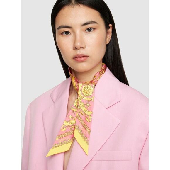 NWT Versace Barocco Pink Gold Tie Twill Scarf 100% Silk $225 - Picture 1 of 9